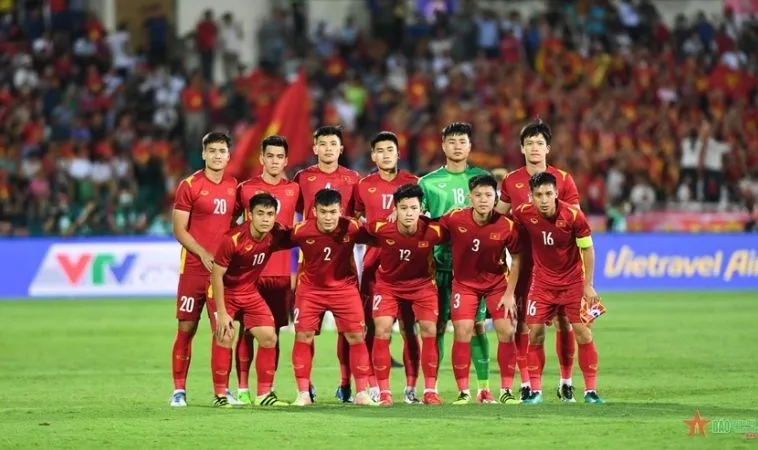 số lượng cầu thủ bóng đá